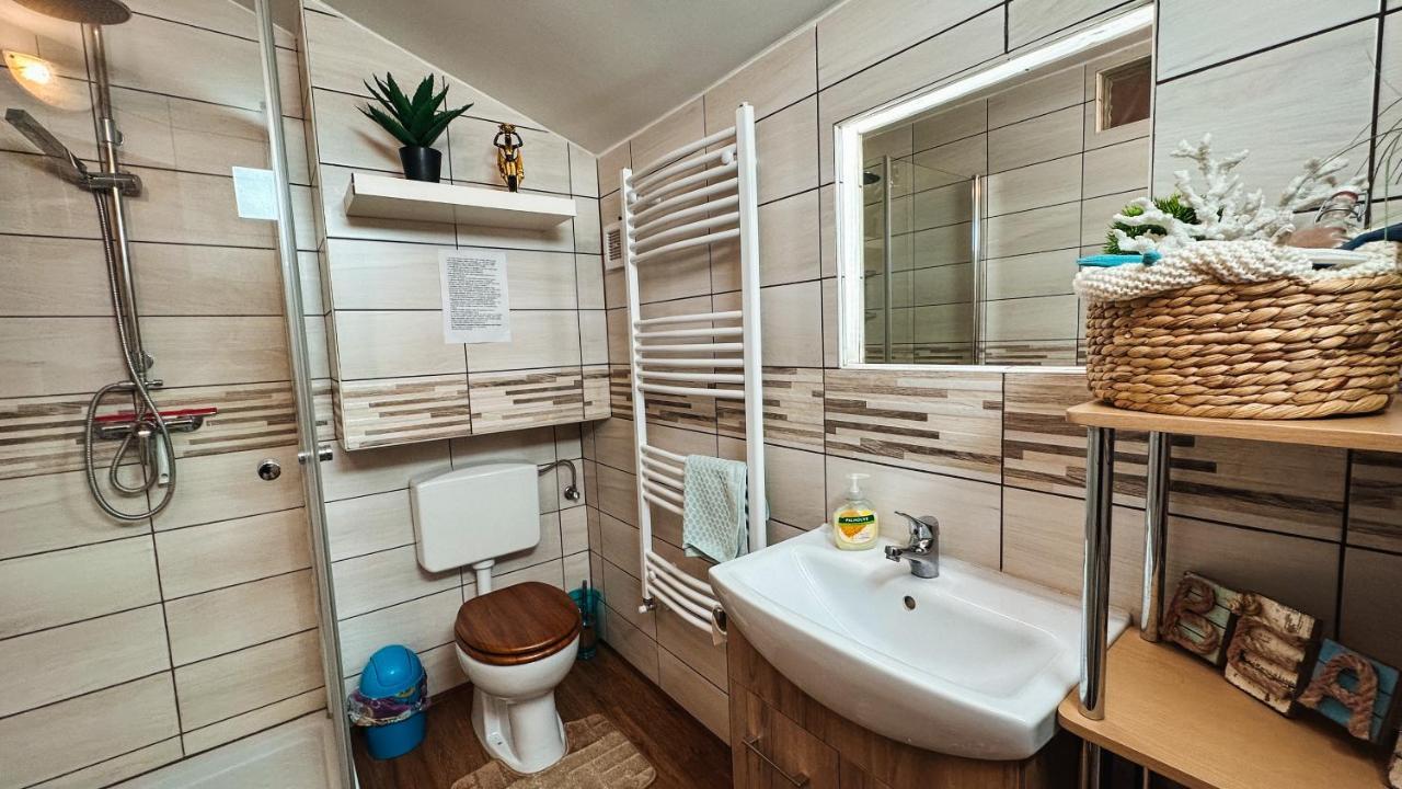 Napfeny Vendeghaz Hotell Győr Eksteriør bilde