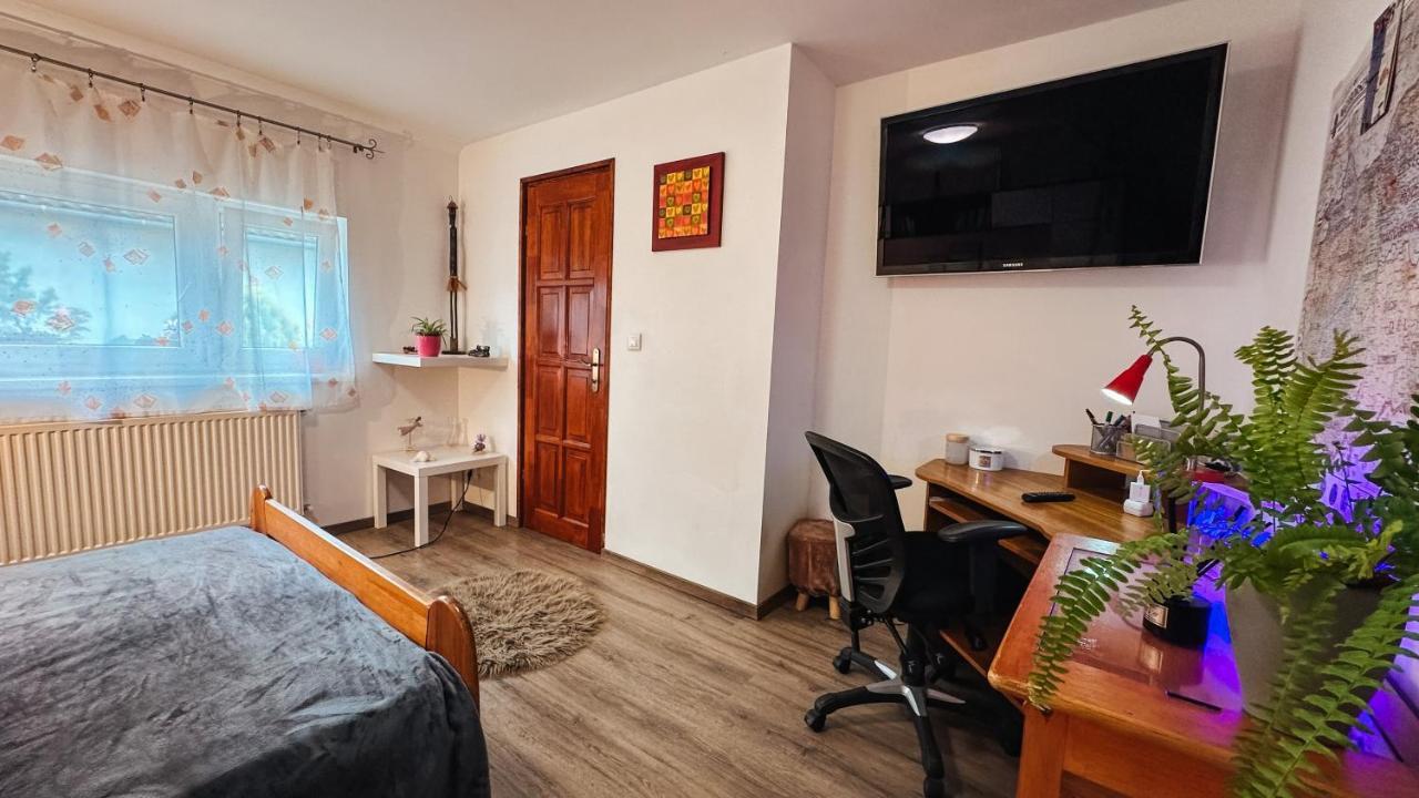 Napfeny Vendeghaz Hotell Győr Eksteriør bilde