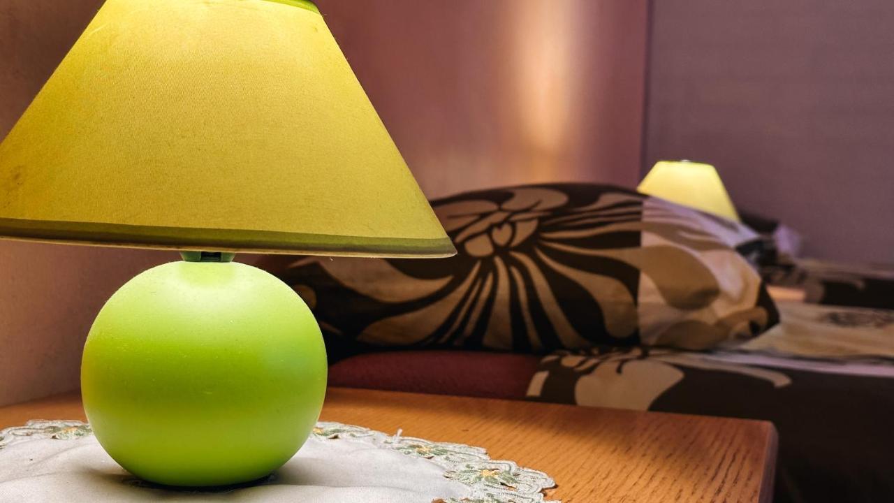 Napfeny Vendeghaz Hotell Győr Eksteriør bilde